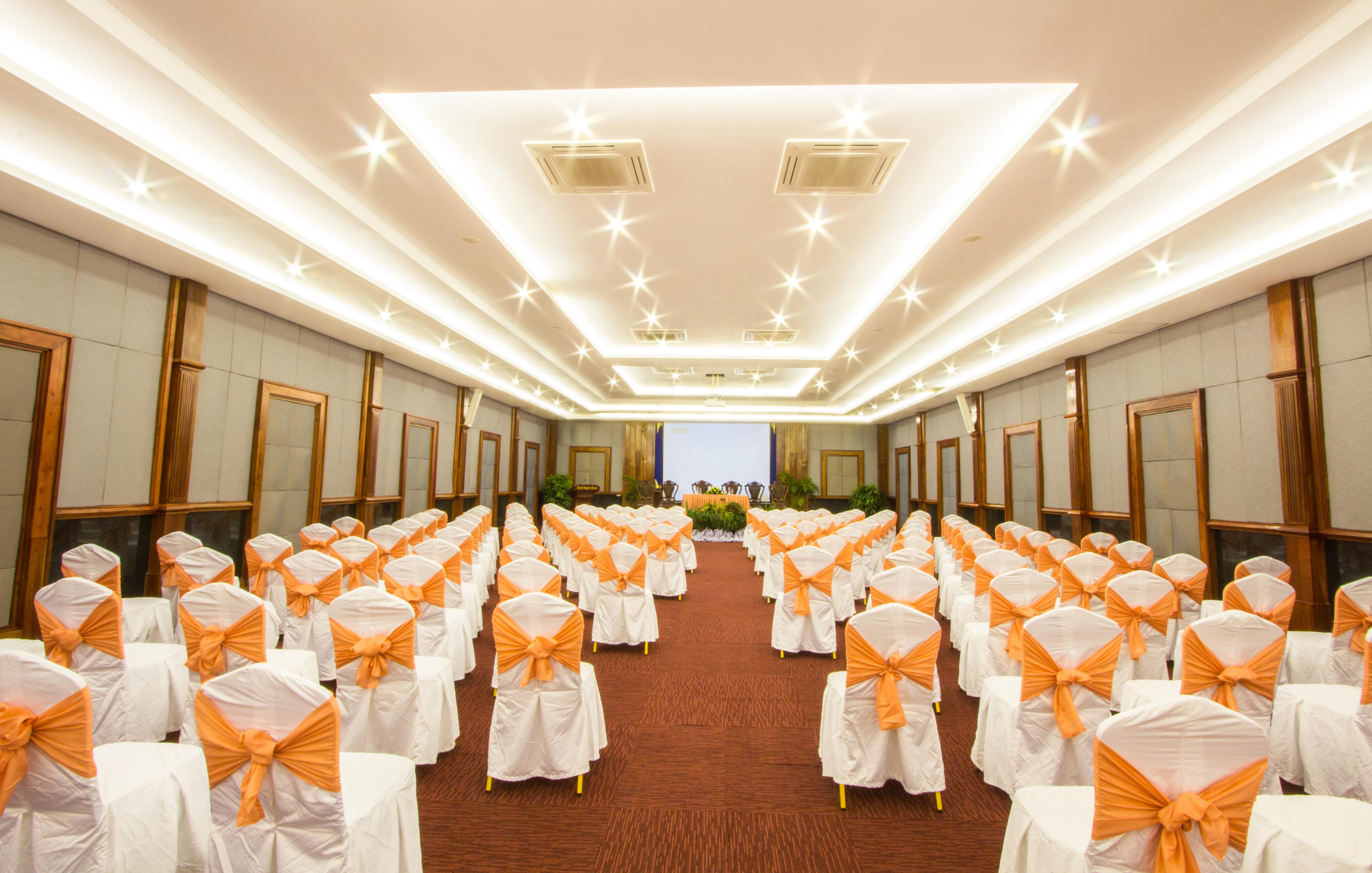 Royal Empire Hotel Сиемрип Экстерьер фото