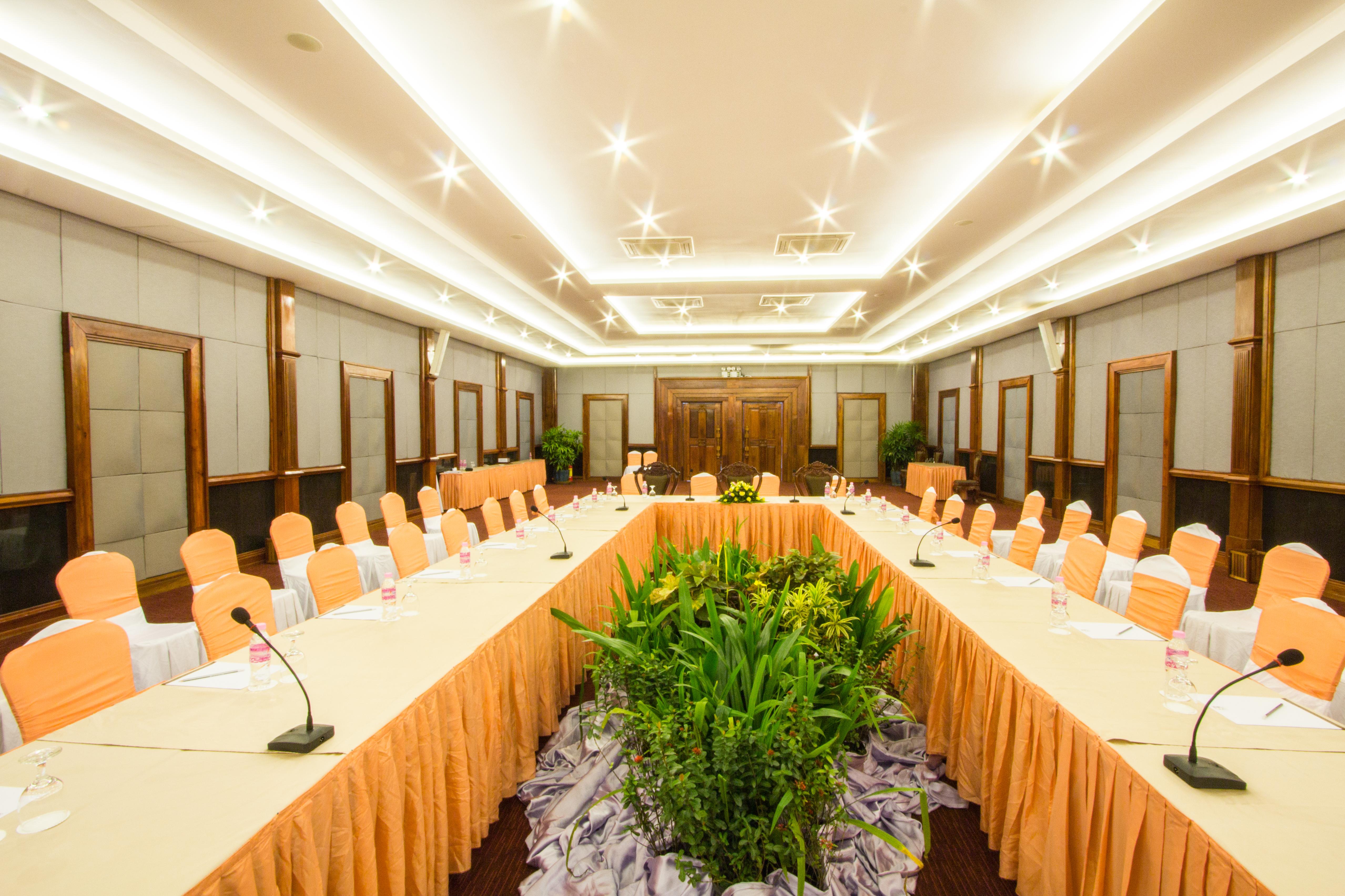 Royal Empire Hotel Сиемрип Экстерьер фото